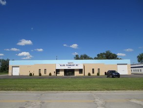 6830 Metroplex Dr, Romulus, MI for sale Building Photo- Image 1 of 1