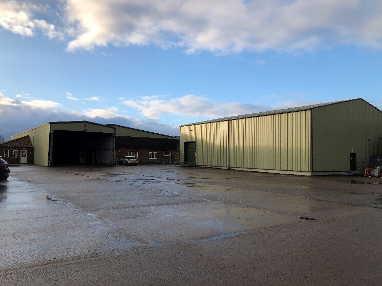 Blue Keld Spgs, Driffield for sale Primary Photo- Image 1 of 1