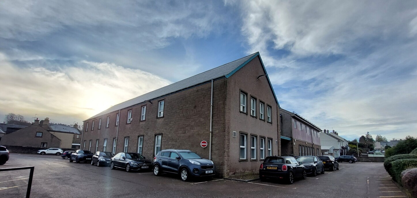 8 New Road, Forfar for sale Primary Photo- Image 1 of 4