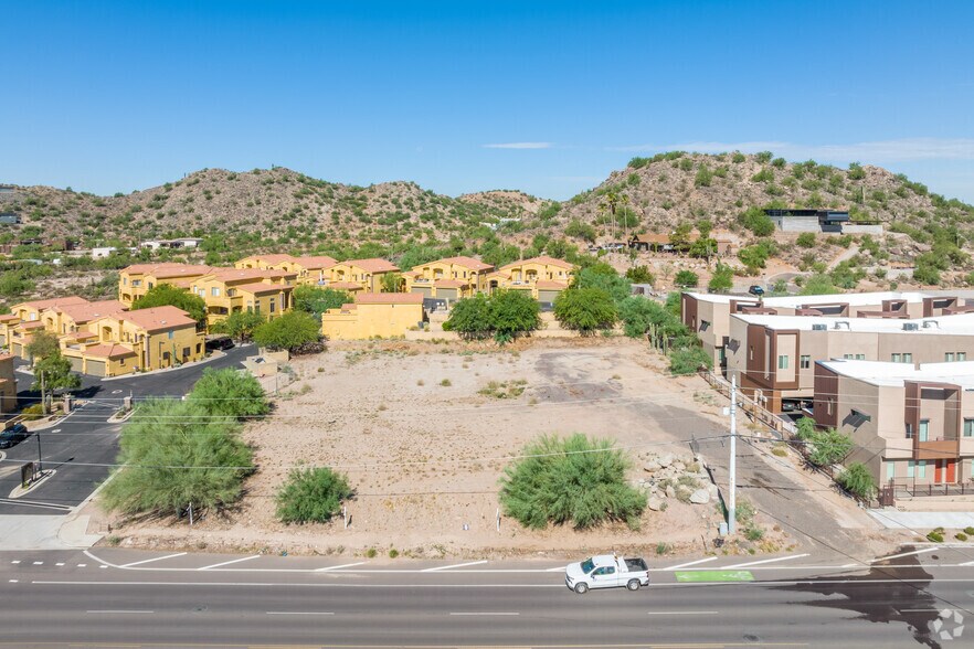 19226 N Cave Creek Rd, Phoenix, AZ for sale - Primary Photo - Image 1 of 24