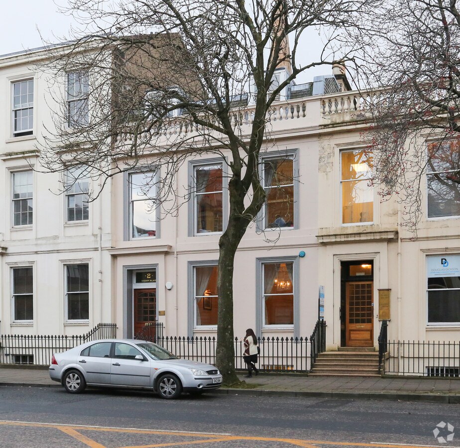 2 Fitzroy Pl, Glasgow G3 7RH