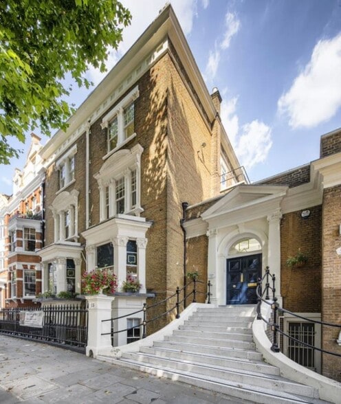 15 Holland Park Gdns, London for sale - Building Photo - Image 2 of 12