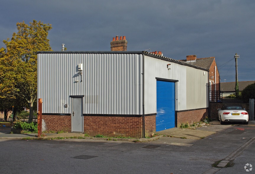 Albert Rd, Luton for sale - Primary Photo - Image 1 of 1