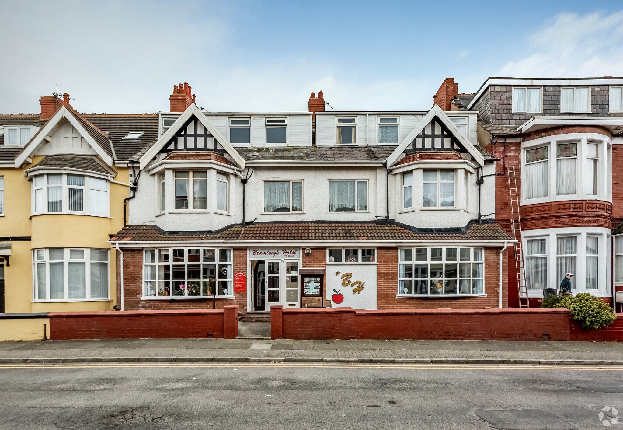 13-15 Gynn Ave, Blackpool for sale Primary Photo- Image 1 of 1
