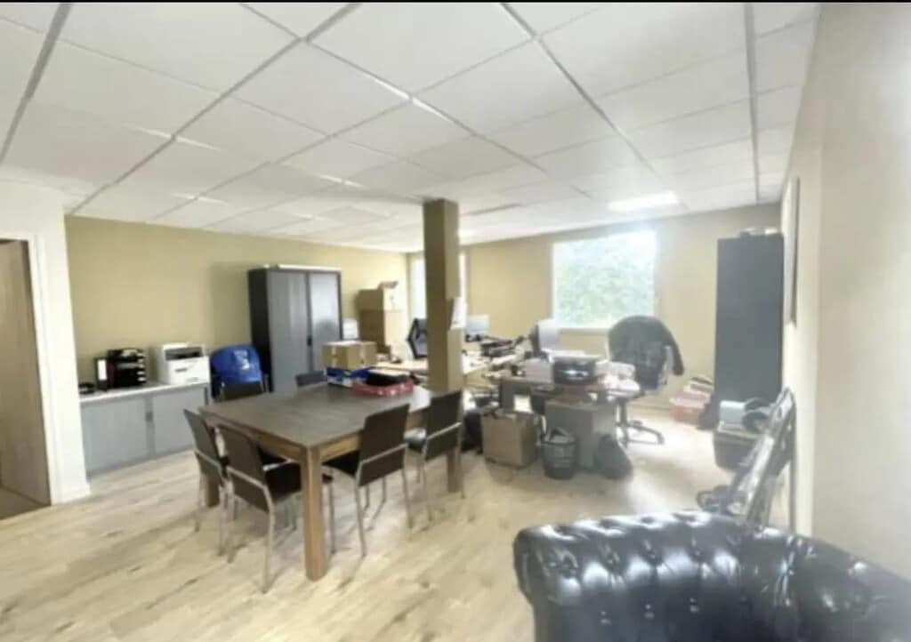 Vente Bureaux 42 m² - Photo 1