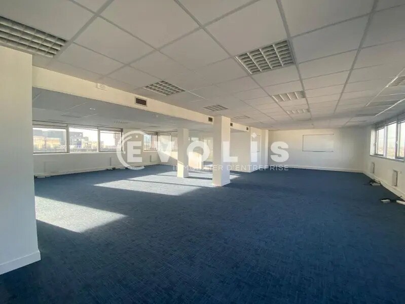 Office in Noisy-le-Grand to rent Interior Photo- Image 1 of 16