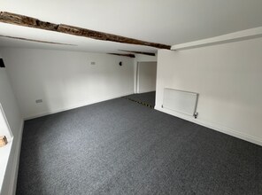 6 Wednesday Market, Beverley to rent Interior Photo- Image 2 of 3