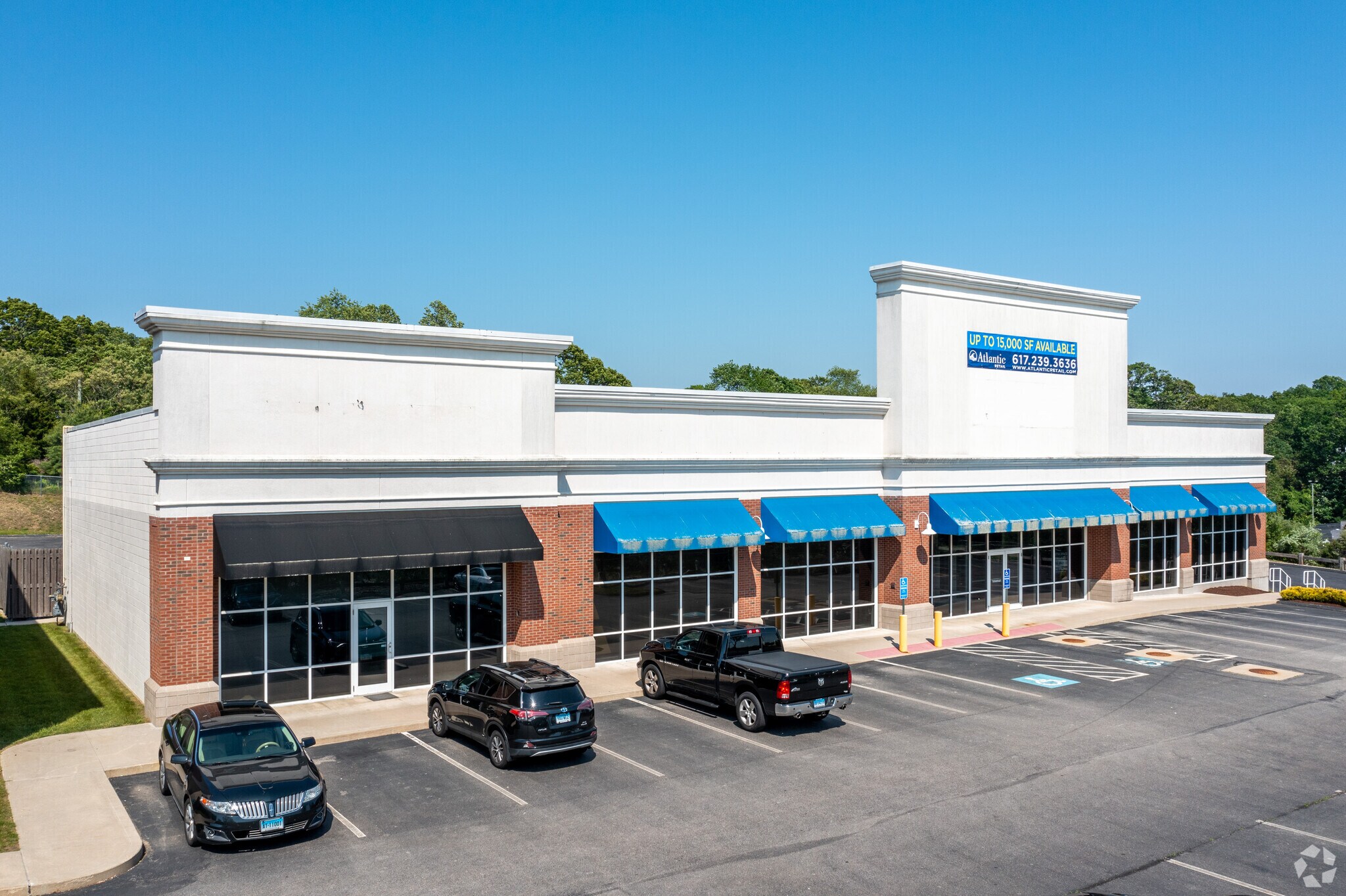 1-5 Dayton Rd, Waterford, CT to rent Primary Photo- Image 1 of 10