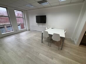 20 King St, Maidenhead to rent Interior Photo- Image 1 of 5