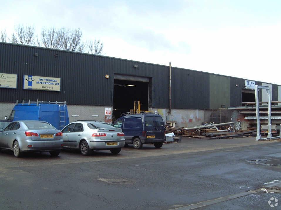 616 Duncrue Cres, Belfast BT3 9BW UK