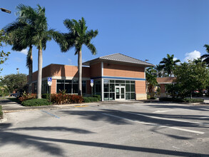 6805-7031 Taft St, Hollywood, FL for rent Building Photo- Image 1 of 10