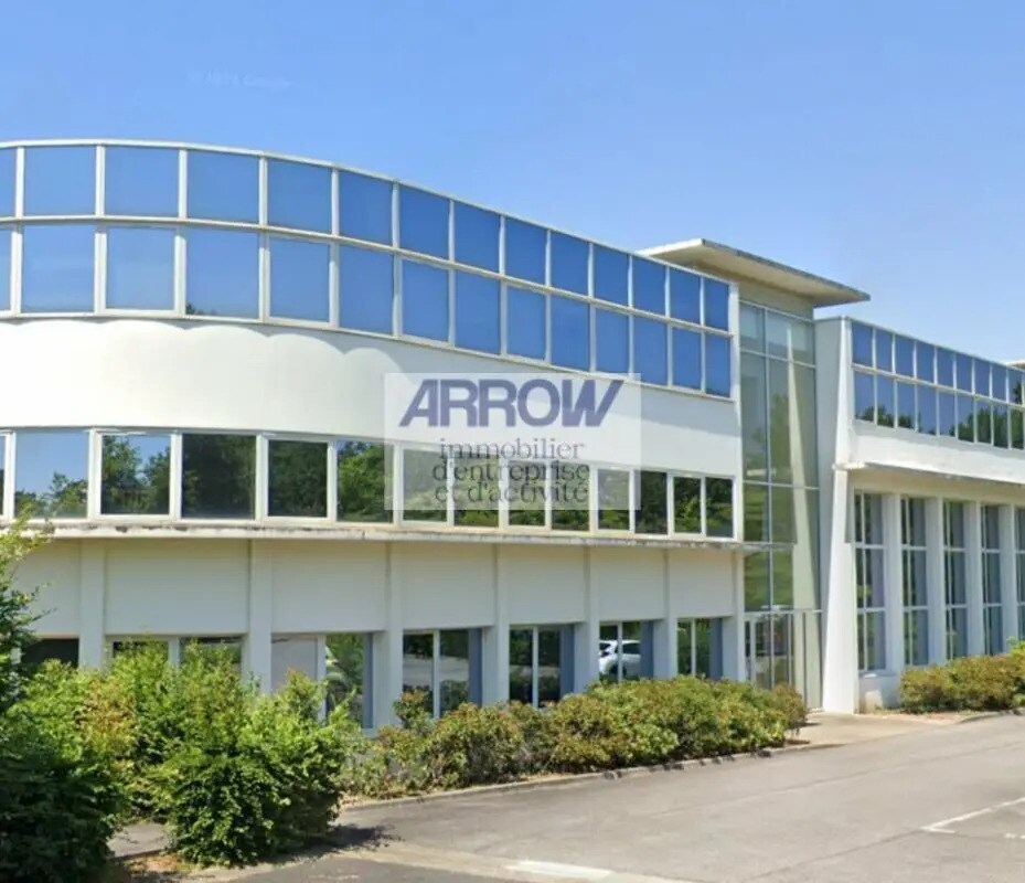 Office in Carquefou to rent Building Photo- Image 1 of 5