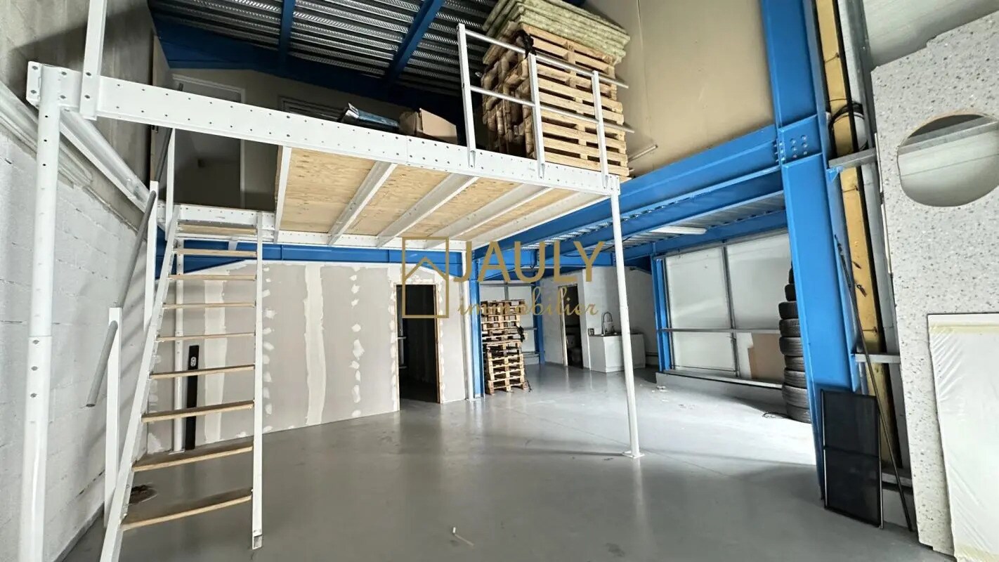 Light Industrial in Mareuil-lès-Meaux for sale Interior Photo- Image 1 of 16