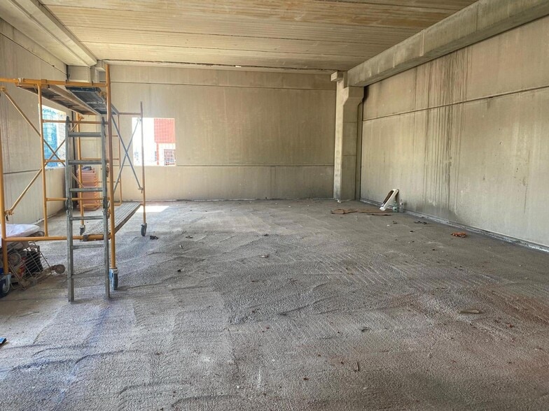 Industrial in Madrid, Madrid to rent - Building Photo - Image 3 of 10