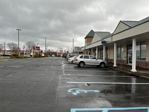 920-950 Hamilton St, Somerset, NJ to rent Interior Photo- Image 2 of 8