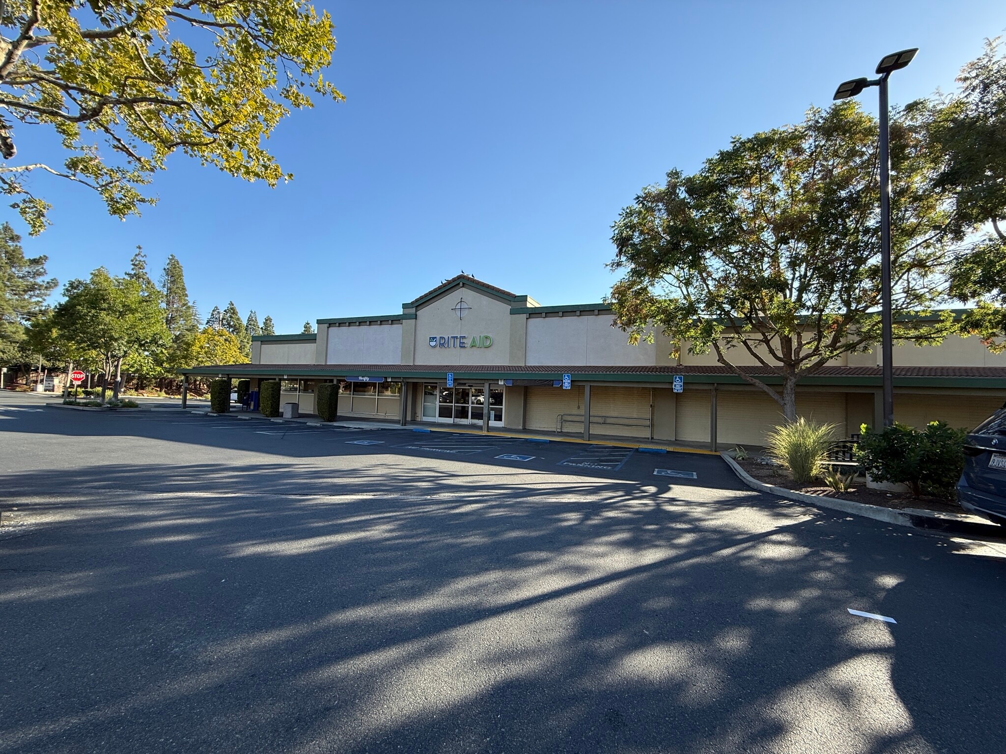 1514-1600 Palos Verdes Mall, Walnut Creek, CA to rent Interior Photo- Image 1 of 4