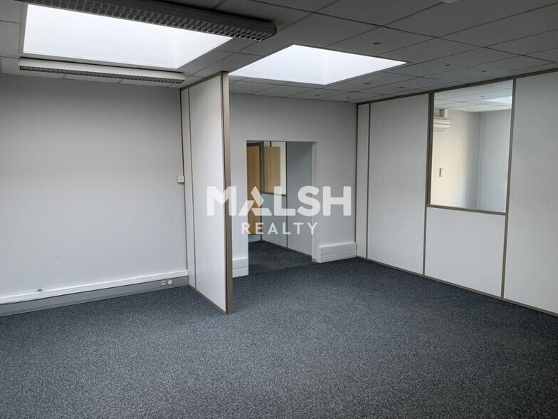 Office in Villeurbanne to rent - Interior Photo - Image 3 of 13