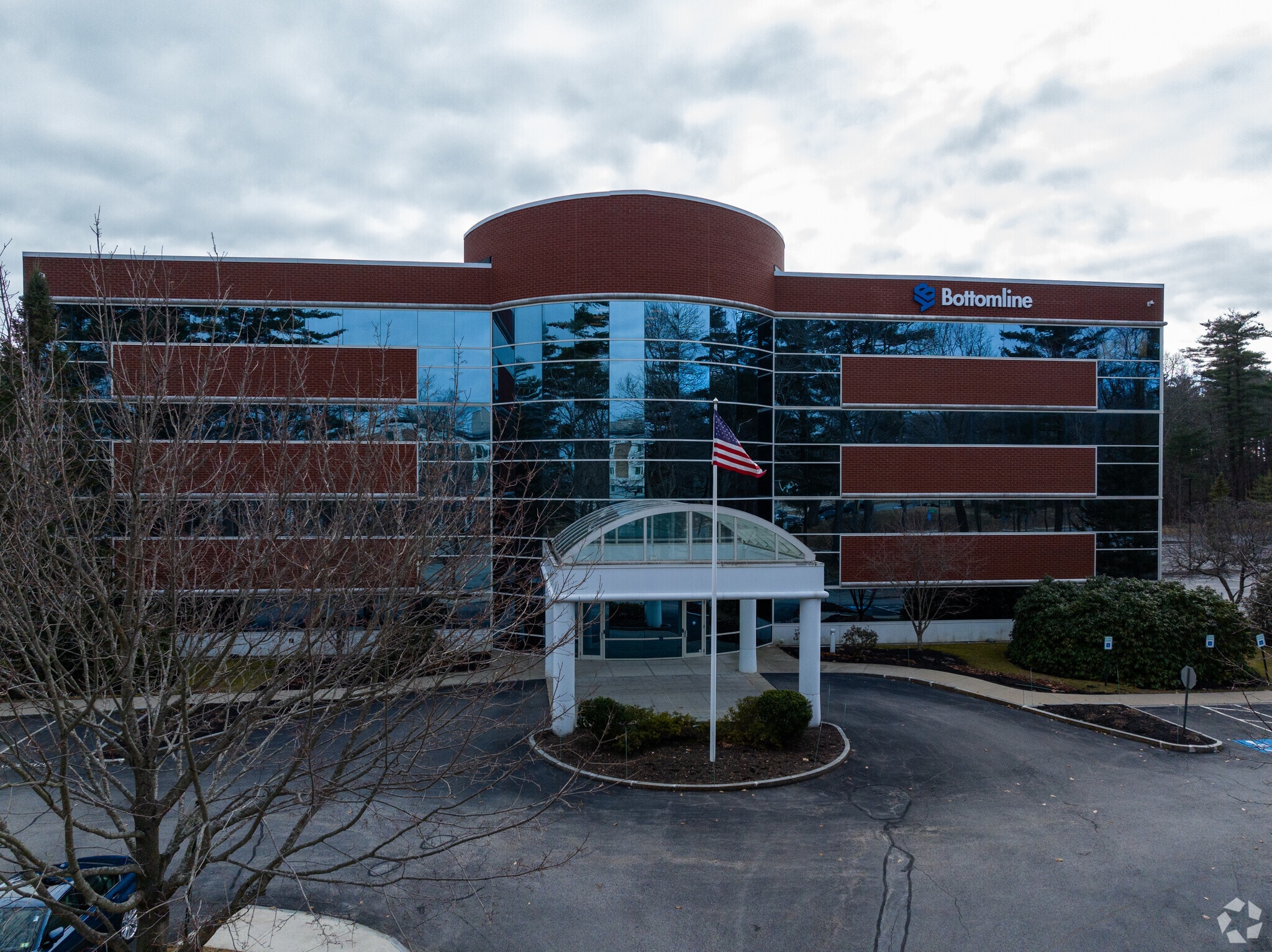 325 Corporate Dr, Portsmouth, NH to rent Building Photo- Image 1 of 6
