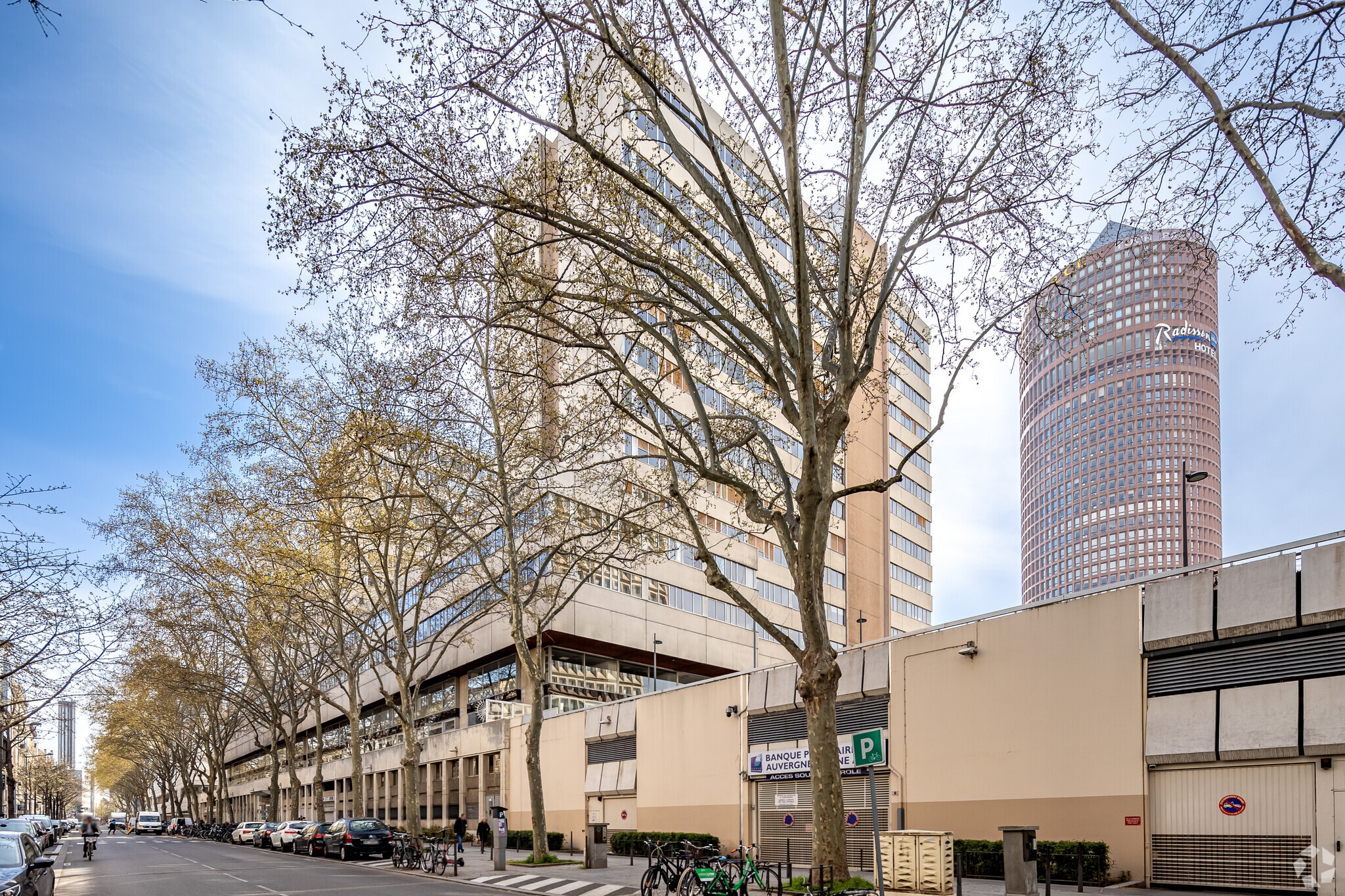 Office in Lyon to rent Primary Photo- Image 1 of 4