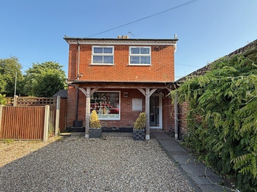 1A Grammar School Rd, North Walsham for sale Primary Photo- Image 1 of 1