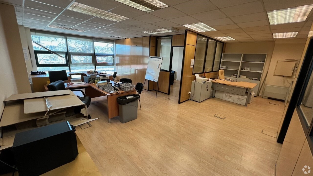 Calle Vía Dos Castillas, 15, Pozuelo de Alarcón, Madrid for sale Interior Photo- Image 1 of 1