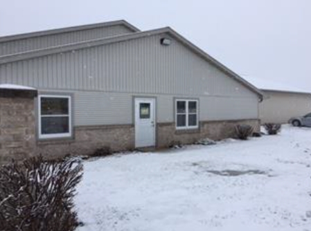 1720 Hillshire Dr, New London, WI for sale - Building Photo - Image 1 of 1