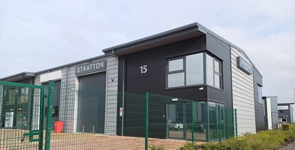 Harrier Way, Yaxley to rent Building Photo- Image 2 of 5