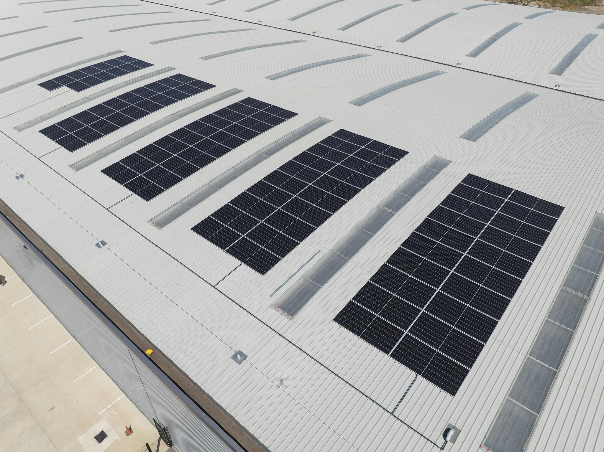 Wood End Ln, Fradley to rent Building Photo- Image 1 of 12