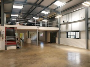 Wadhurst Rd, Mark Cross to rent Interior Photo- Image 1 of 6