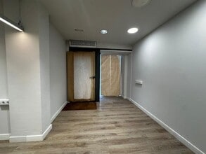 Office / Retail in Barcelona, Barcelona to rent Interior Photo- Image 2 of 7