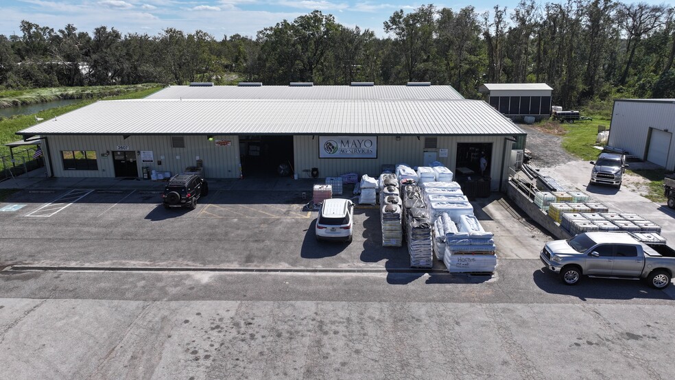 Plant City Multi-Tenant Industrial portfolio of 3 properties for sale on LoopNet.co.uk - Building Photo - Image 2 of 9