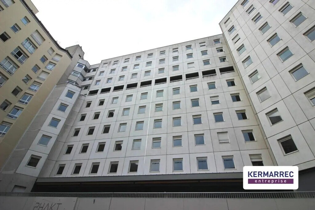 Vente Bureaux 147 m² - Photo 1