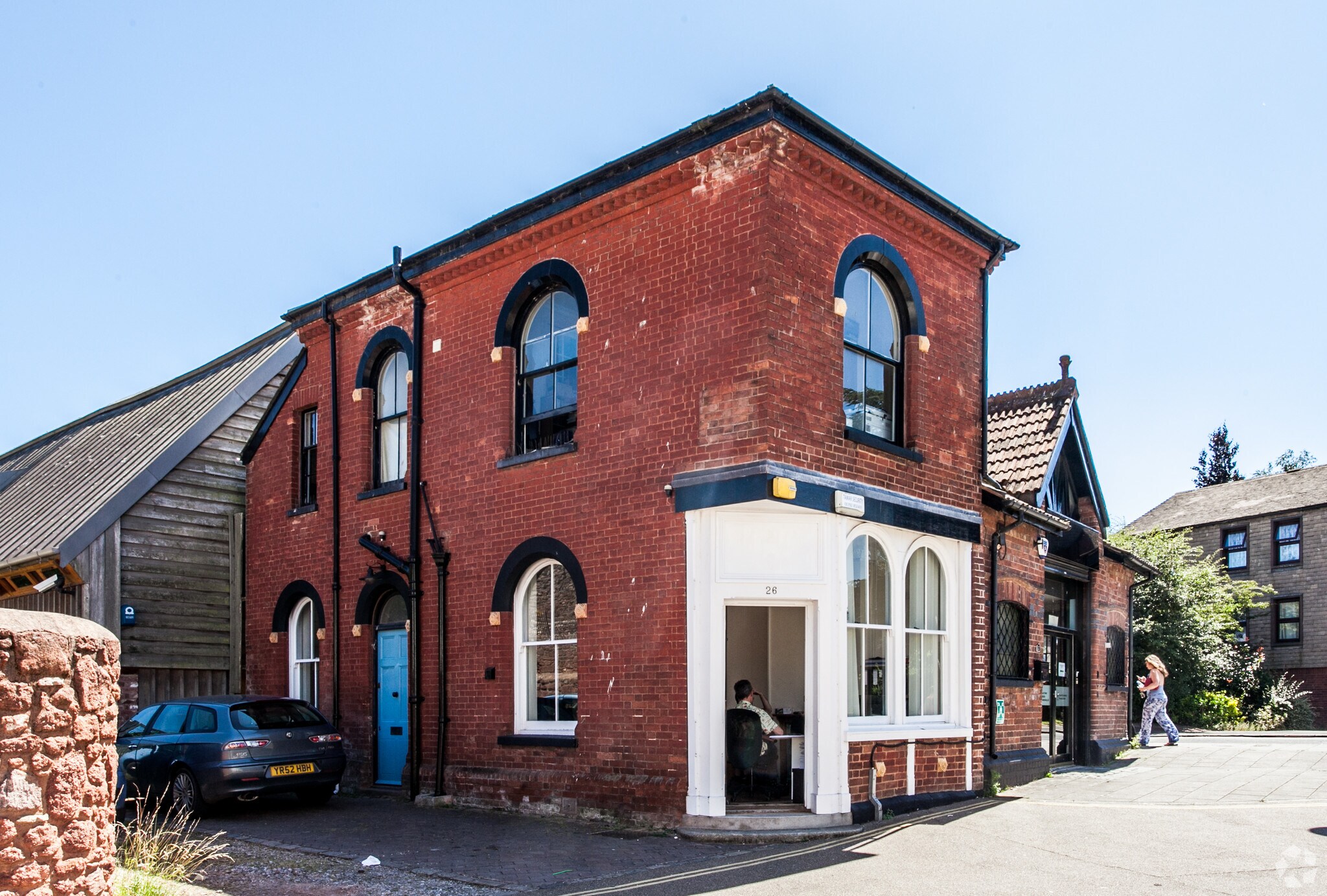 26 Commercial Rd, Exeter for sale Primary Photo- Image 1 of 1