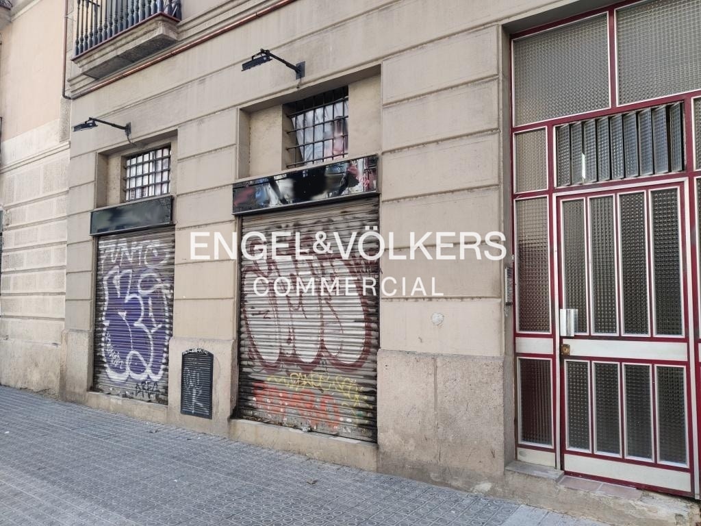 Barcelona, BAR 08015 - Unit 10 -  - Interior Photo - Image 1 of 14