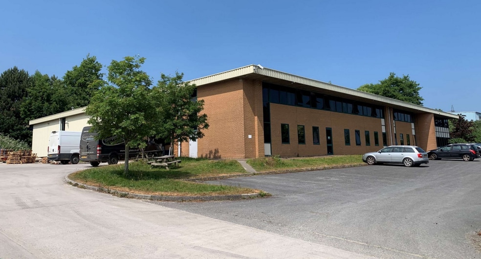 Rowdown Close, Plymouth for sale - Primary Photo - Image 1 of 1