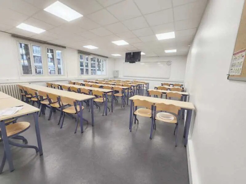 Office in Paris for sale Interior Photo- Image 1 of 15