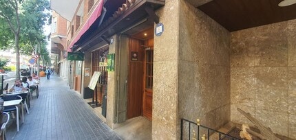 Retail in Barcelona, Barcelona to rent Interior Photo- Image 1 of 10