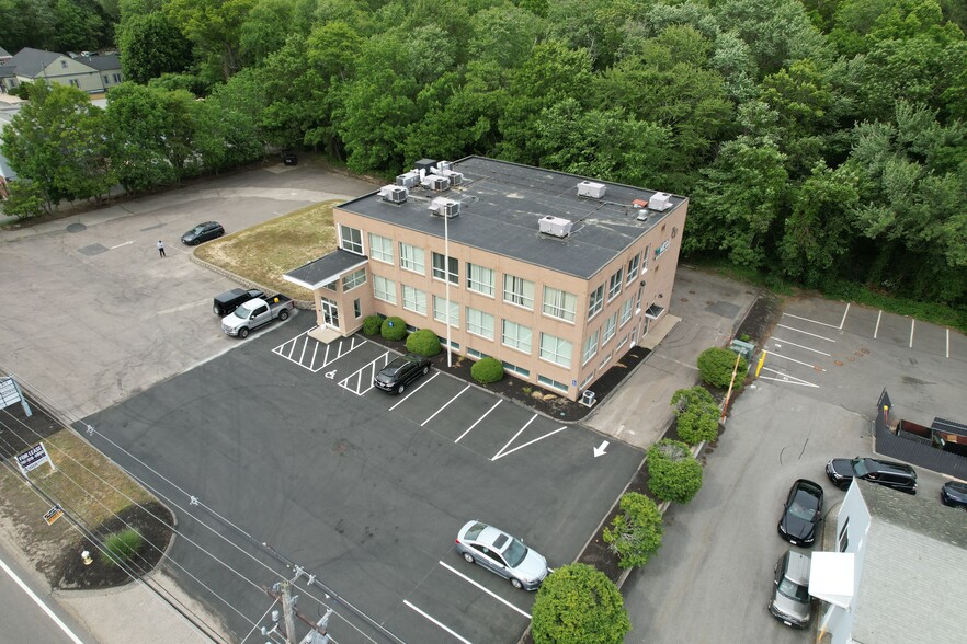 760 Chief Justice Cushing Hwy, Cohasset, MA for rent - Building Photo - Image 2 of 18