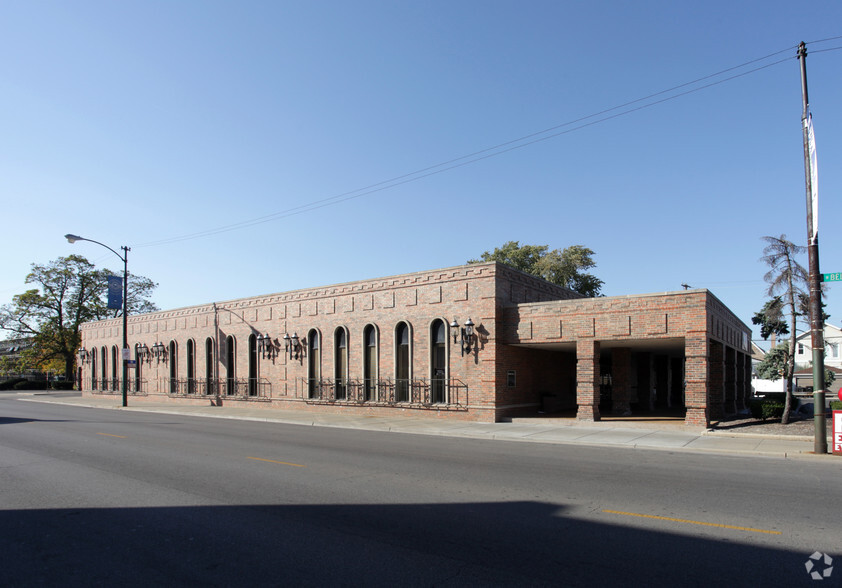 5850 W Belmont Ave, Chicago, IL for sale - Primary Photo - Image 1 of 8