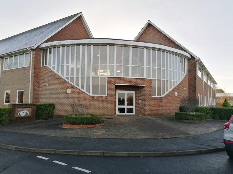 Brading Rd, Ryde to rent - Building Photo - Image 2 of 2