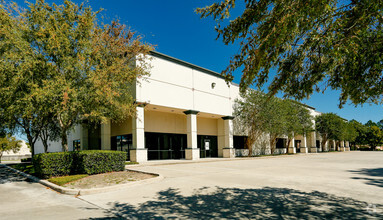 8280 Willow Place Dr N, Houston, TX for rent Building Photo- Image 1 of 3