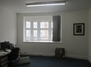 194-200 Brent St, London to rent Interior Photo- Image 2 of 3