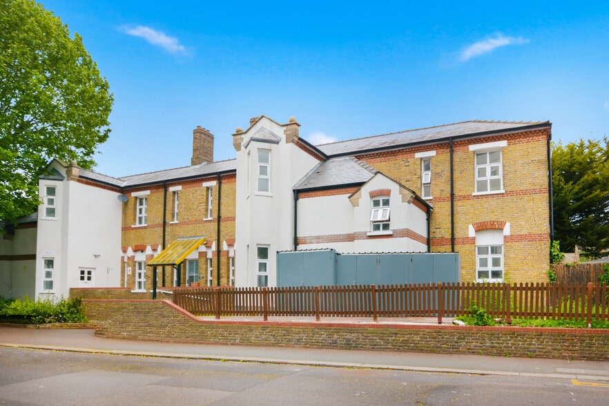 7 Langthorne Rd, London for sale - Building Photo - Image 3 of 10