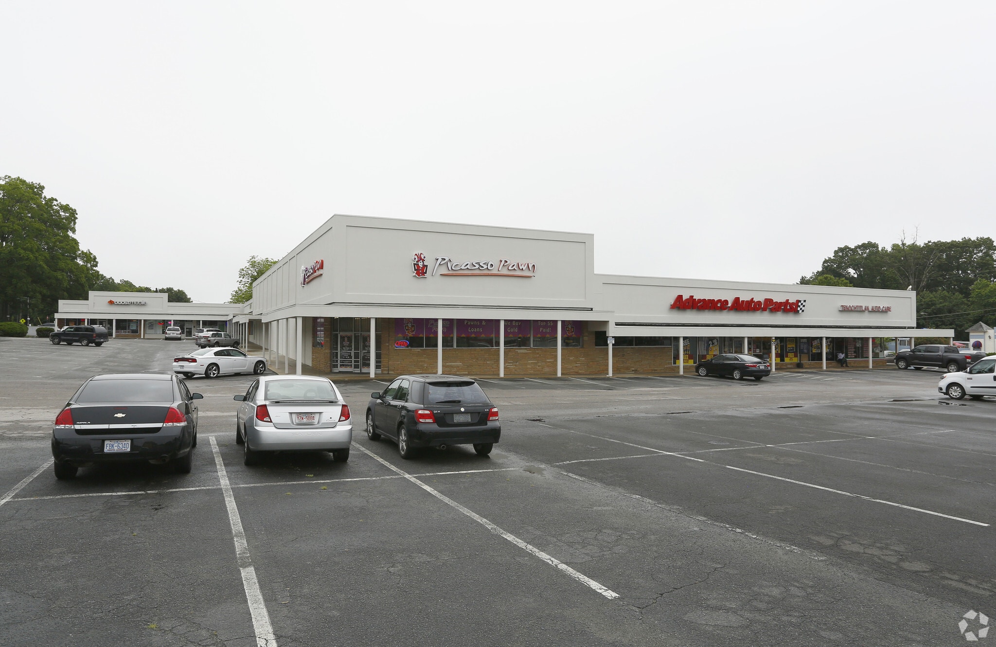 2206-2230 N Roxboro St, Durham, NC to rent Primary Photo- Image 1 of 10