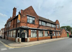 Barnbygate, Newark for rent Building Photo- Image 1 of 14