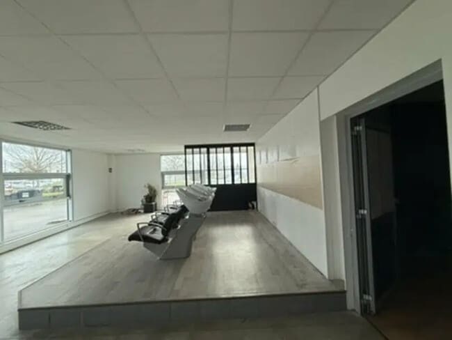 Location Local d'activités 92 m² à 144 m²