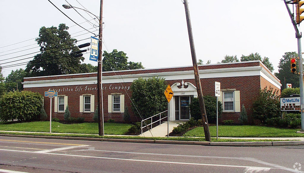 1107 Main St, Lansdale, PA for rent - Building Photo - Image 2 of 4