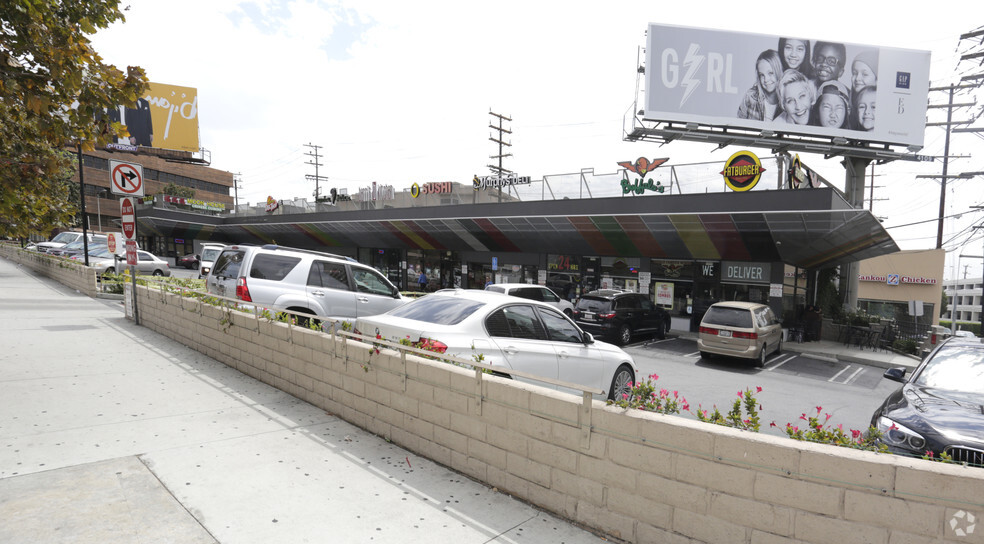 11058-11086 Santa Monica Blvd, Los Angeles, CA for rent - Building Photo - Image 3 of 43