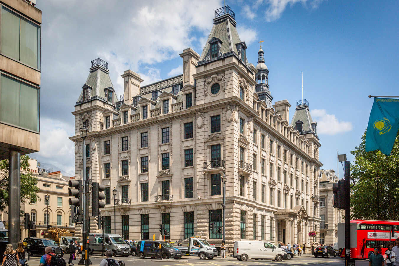 1 Pall Mall, London, SW1Y 5AU | LoopNet UK