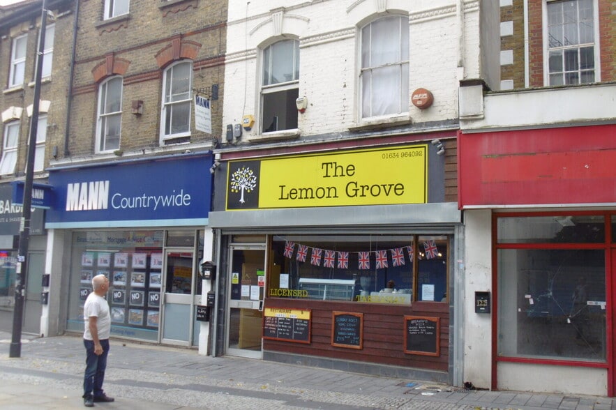 124 High St, Chatham for sale - Building Photo - Image 1 of 1